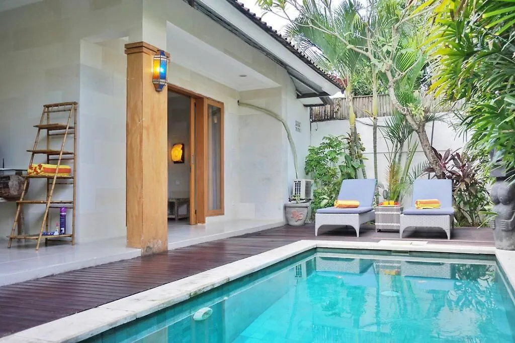 T&J2 - Central Petitenget 2Br Villa, Walk To Beach Umalas
